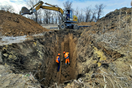 Вода для нужд небольшого села и крупного молочного комплекса идет по новому водоводу