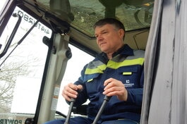 Тонкая работа с тоннами грунта: экскаваторщик со Ставрополья – о своем ремесле