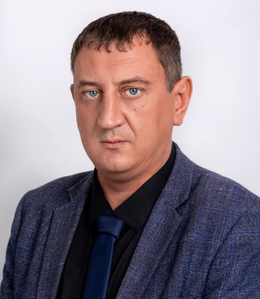 Комаревцев Игорь Борисович