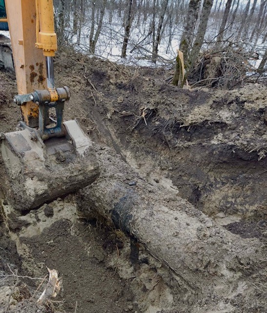 На подающем водоводе на город Пятигорск ведутся аварийно-восстановительные работы