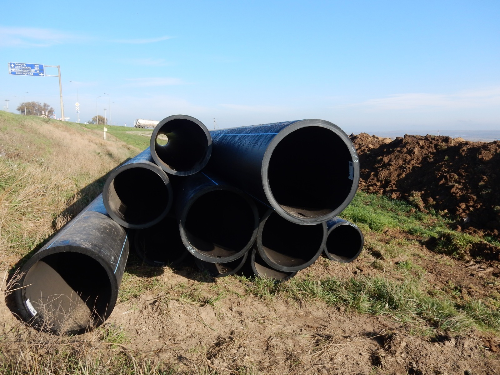 Ставрополькрайводоканал меняет свыше 5 км Светлоградского группового водопровода