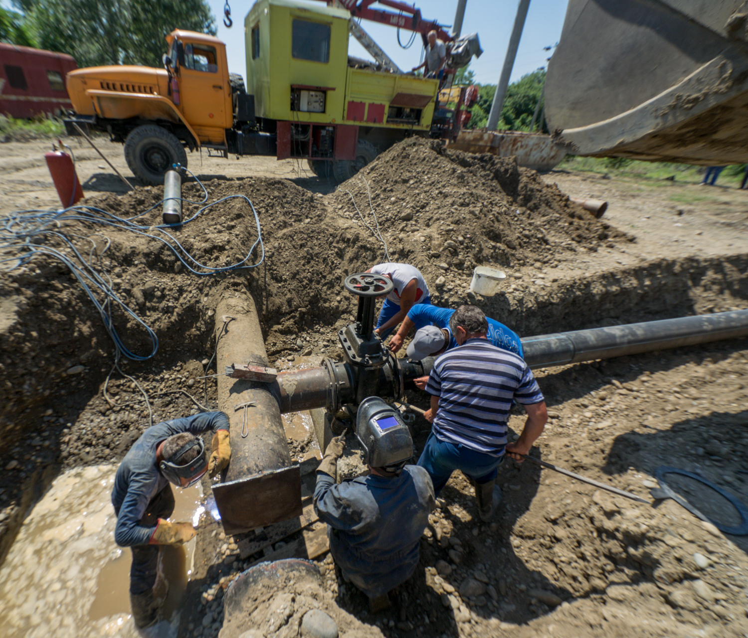 Запущен проложенный по дну Кубани временный водовод