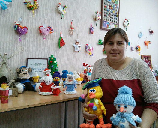 Наши рукодельницы – участники рождественской выставки