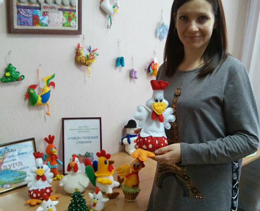 Наши рукодельницы – участники рождественской выставки